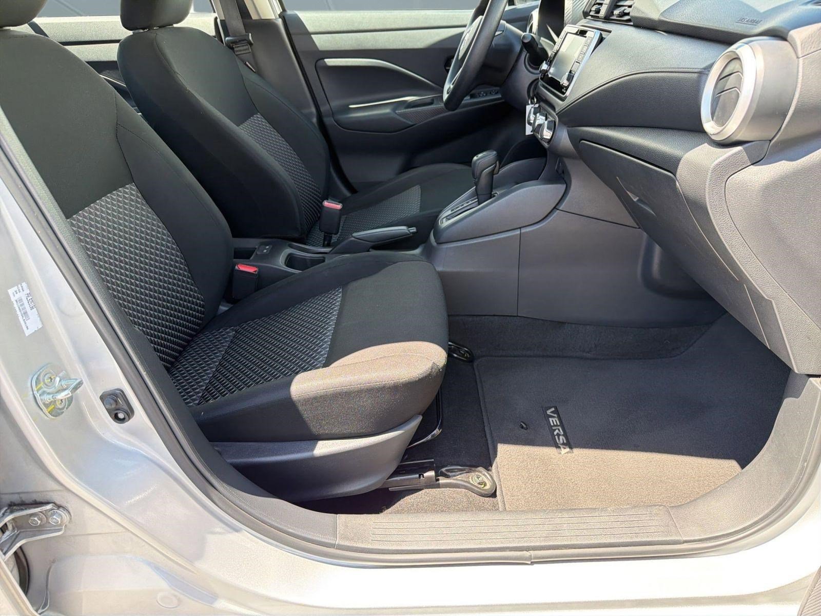 Used 2024 Nissan Versa S FWD image 28