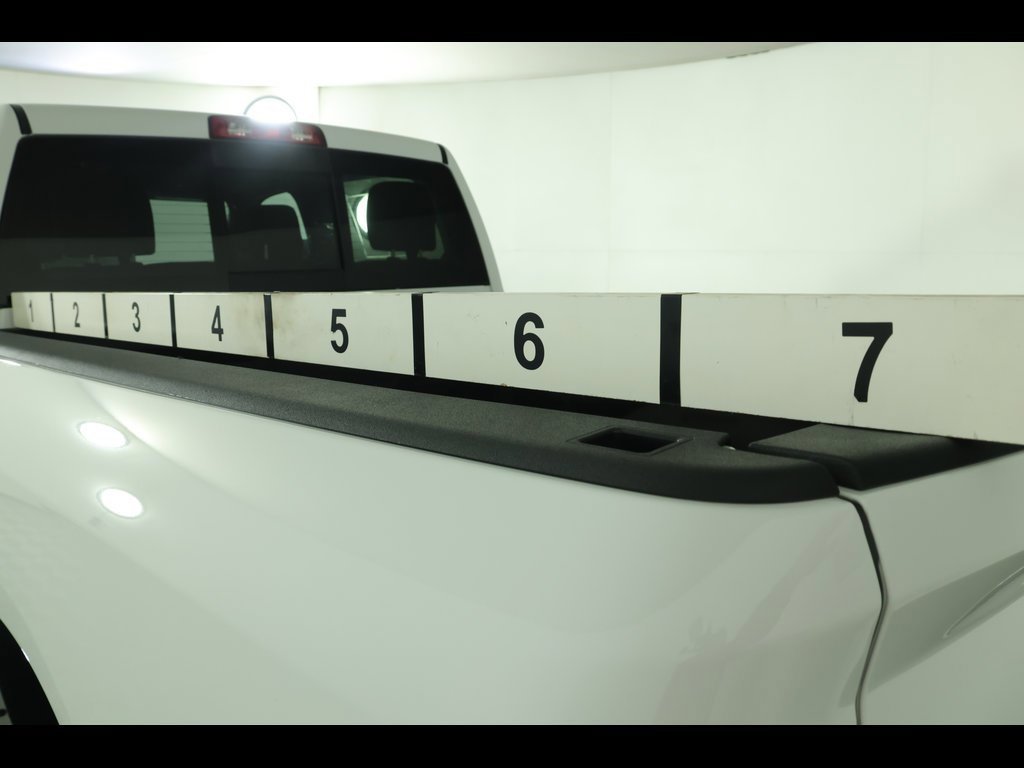 Used 2024 RAM 2500 Tradesman w/ Chrome Appearance Group image 12