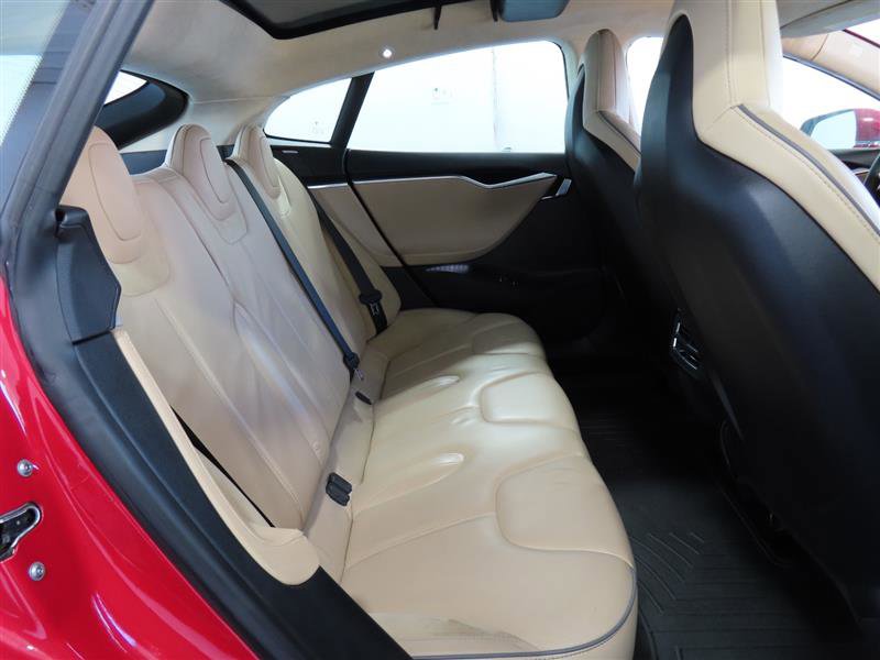 Used 2013 Tesla Model S Performance image 31