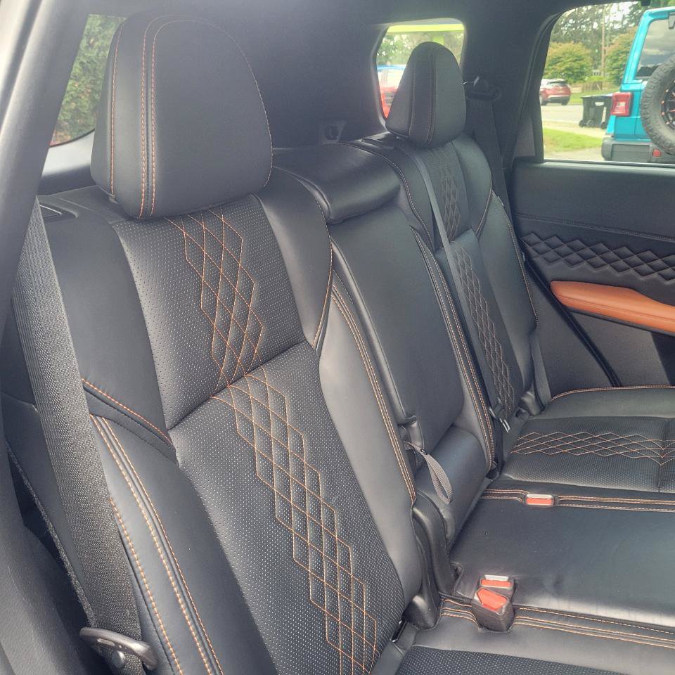 Used 2022 Mitsubishi Outlander SEL AWD/4WD image 32