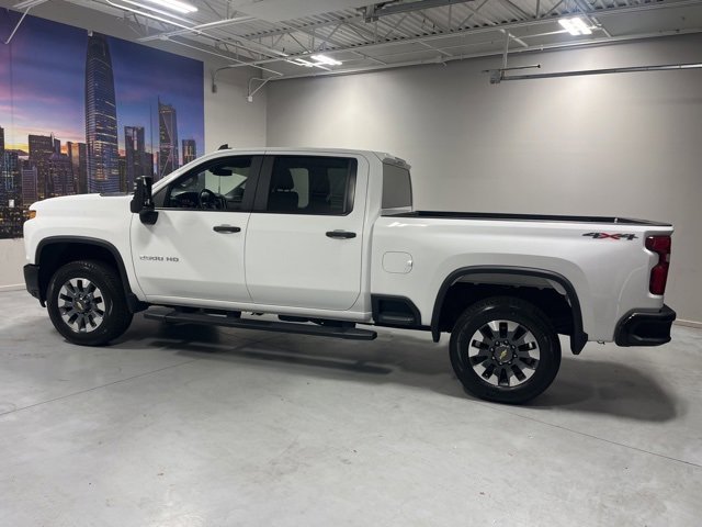 Used 2022 Chevrolet Silverado 2500 Custom w/ Custom Value Package image 4