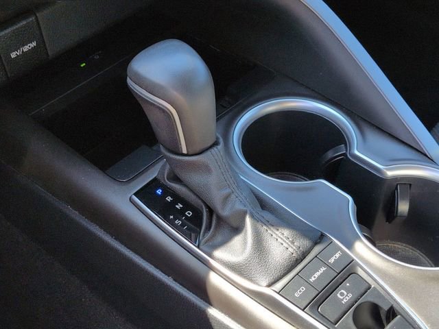 Used 2024 Toyota Camry XLE w/ Navigation Package image 26