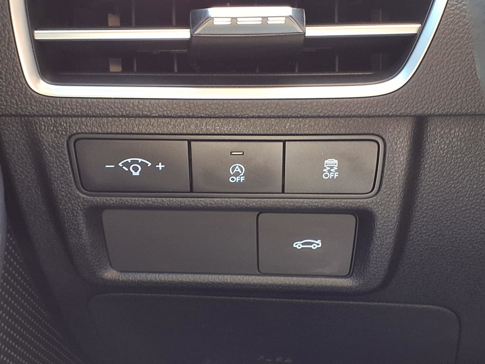 Certified 2025 Hyundai Sonata SE image 15