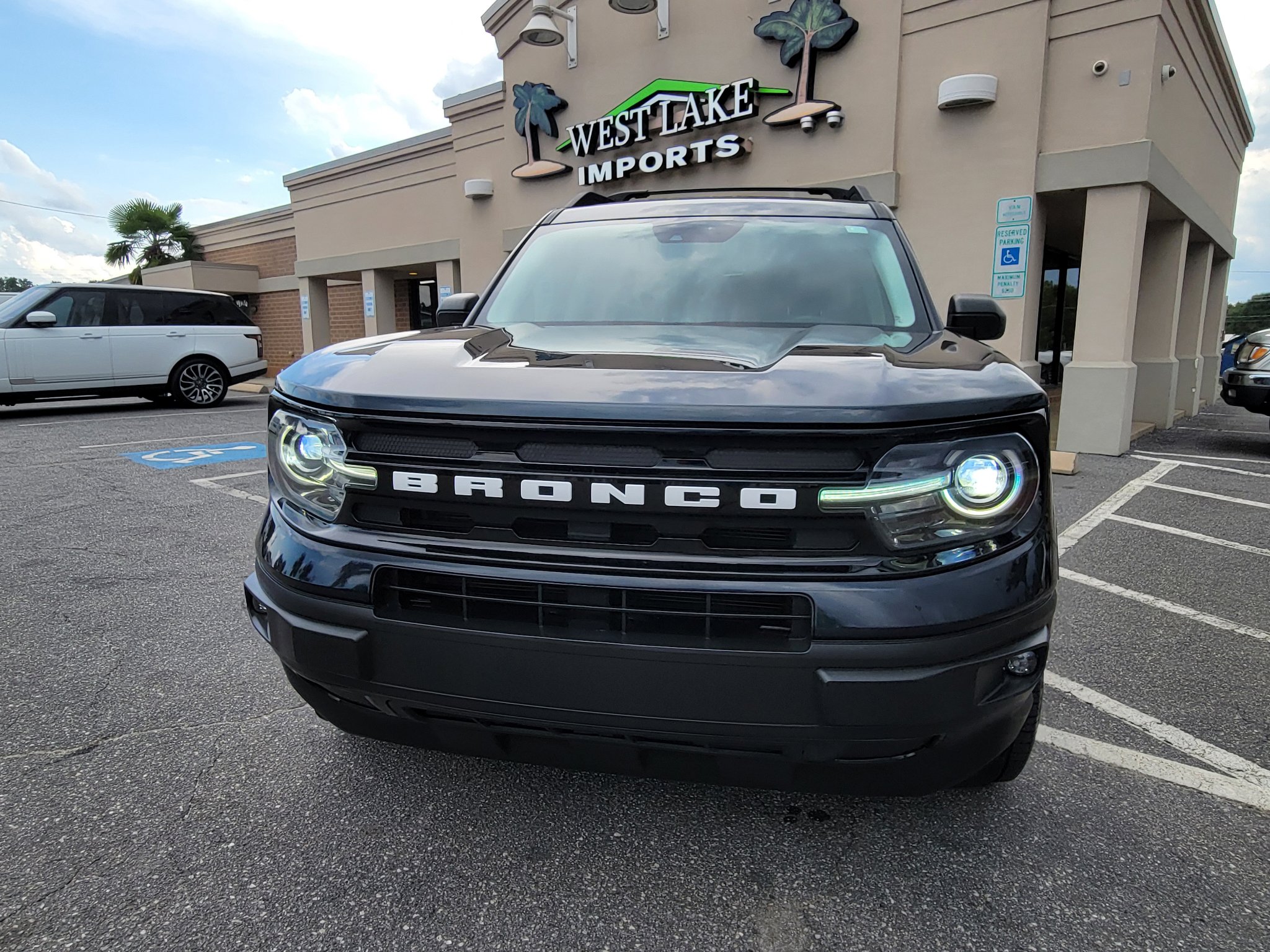 Used 2021 Ford Bronco Sport Outer Banks w/ Outer Banks Package (96D) image 5