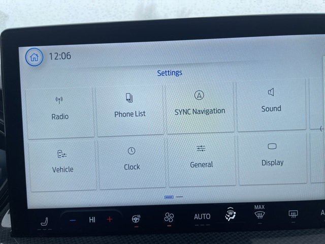 Used 2023 Ford Escape ST-Line Elite w/ Premium Technology Package image 4