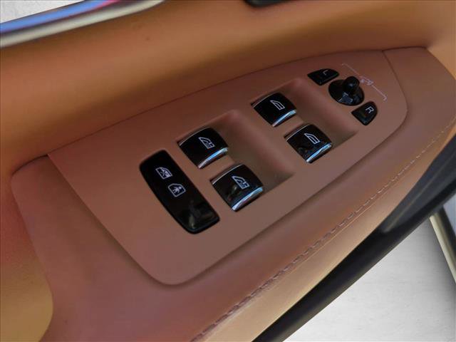 Used 2018 Volvo S90 T6 Inscription w/ Luxury Package image 12