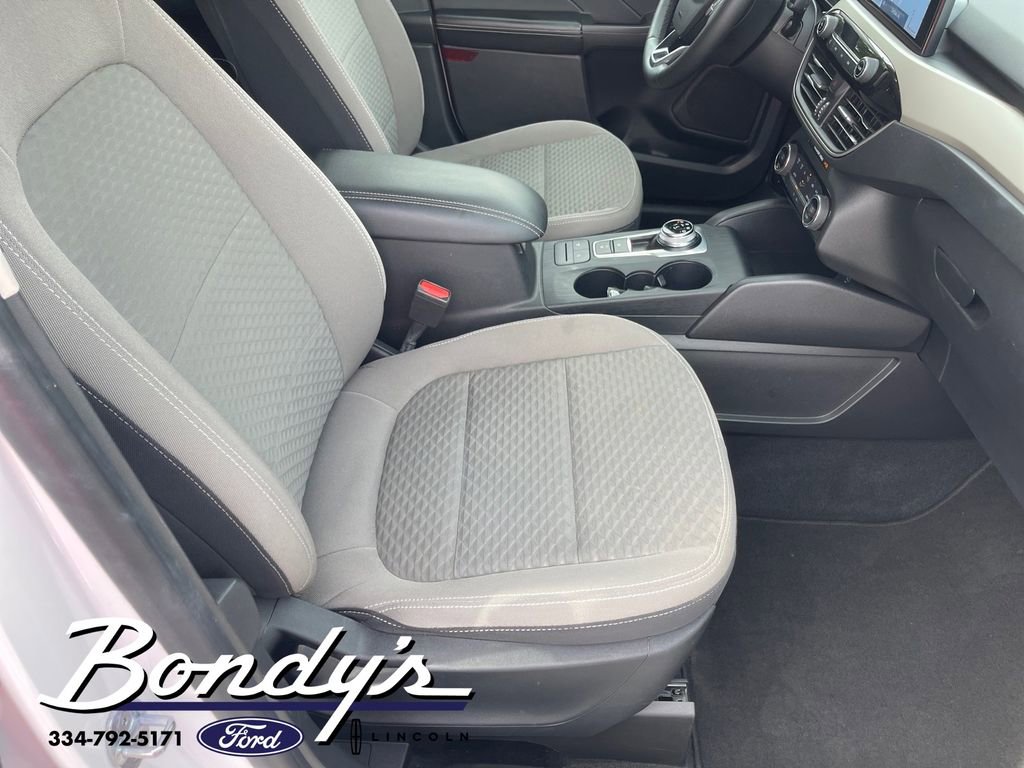 Used 2021 Ford Escape SE w/ Convenience Package image 18
