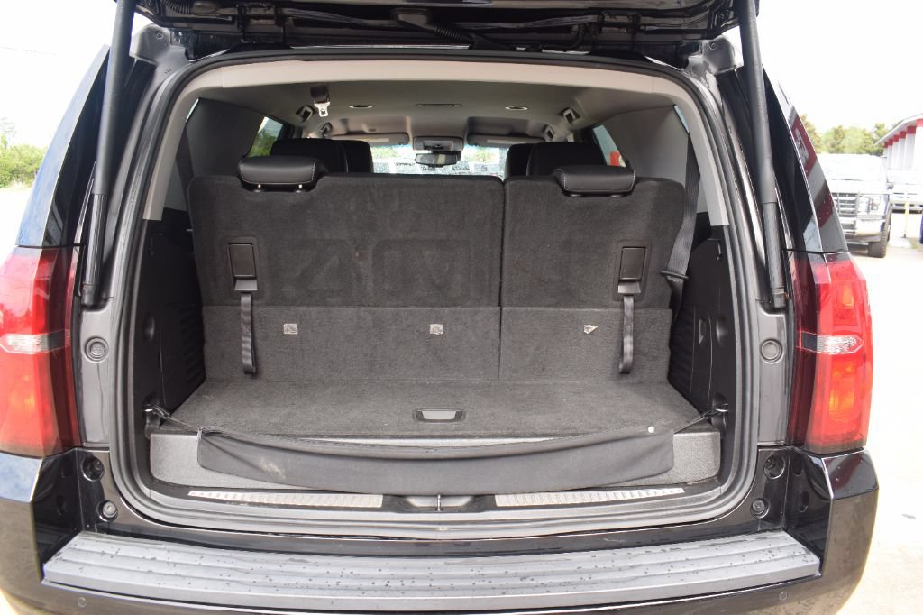 Used 2019 Chevrolet Tahoe LT w/ LT Midnight Edition RWD image 12