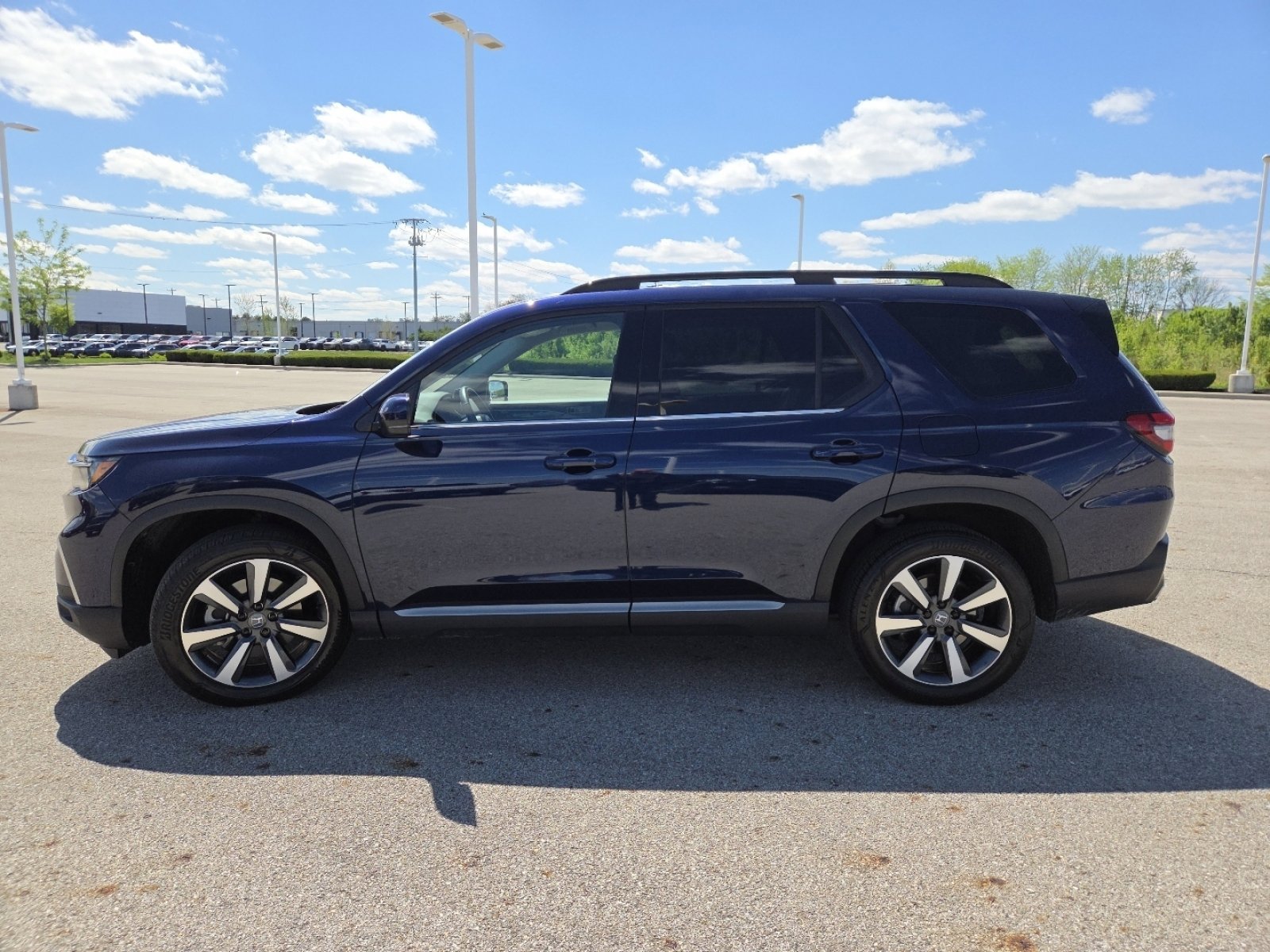 Used 2025 Honda Pilot Touring image 18