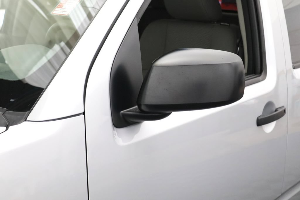 Used 2021 Nissan Frontier SV AWD/4WD image 12
