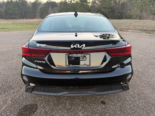 Used 2024 Kia Forte LXS image 8