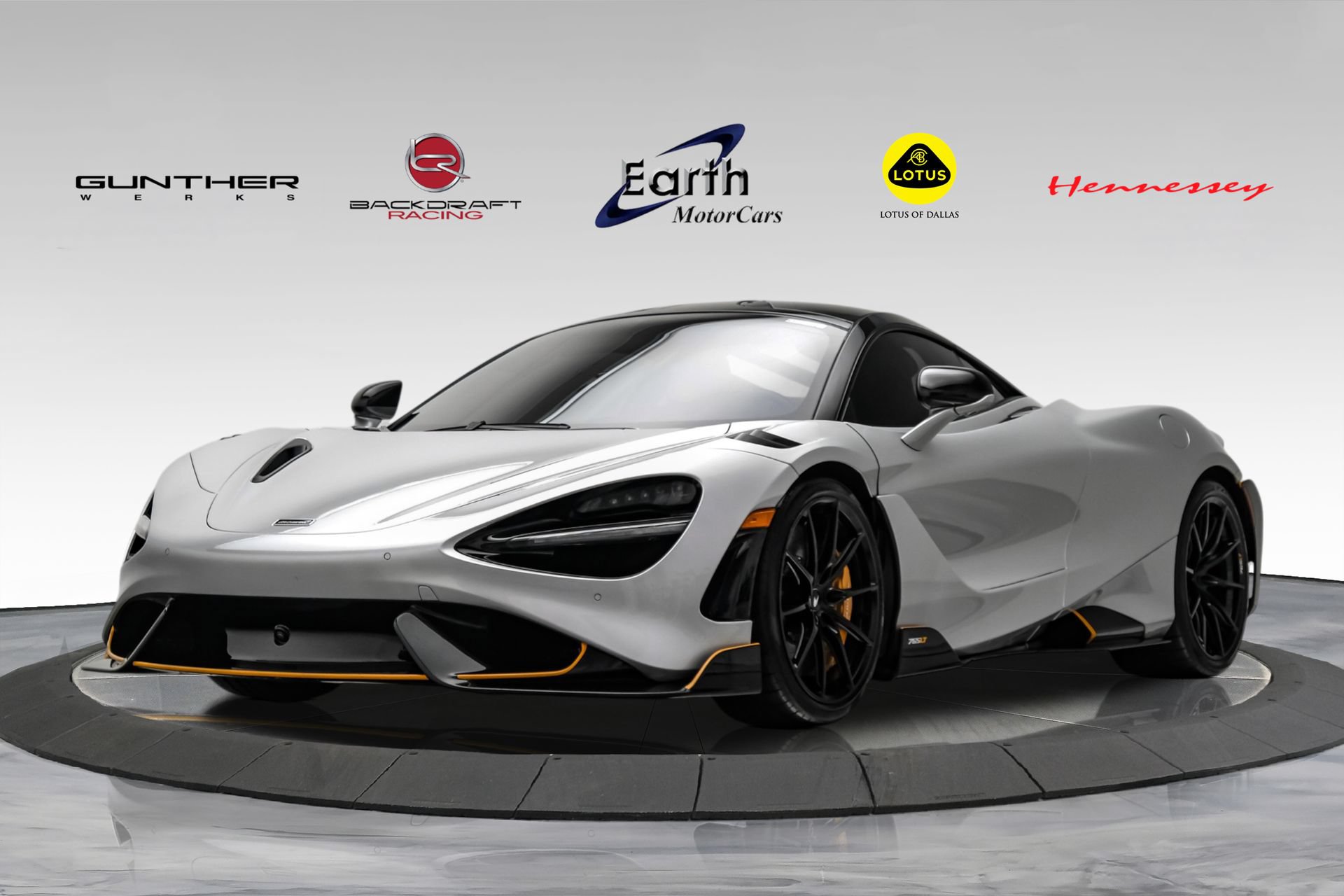 Used 2021 McLaren 765LT RWD image 1
