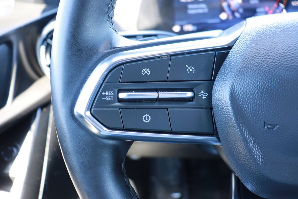 Used 2026 Chevrolet Equinox LT FWD image 19