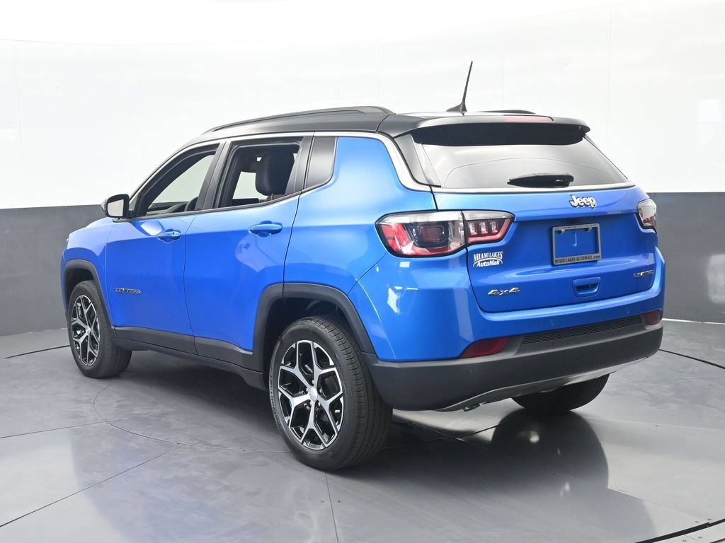 Used 2024 Jeep Compass Limited AWD/4WD image 4