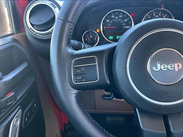 Used 2014 Jeep Wrangler Unlimited Sahara AWD/4WD image 18
