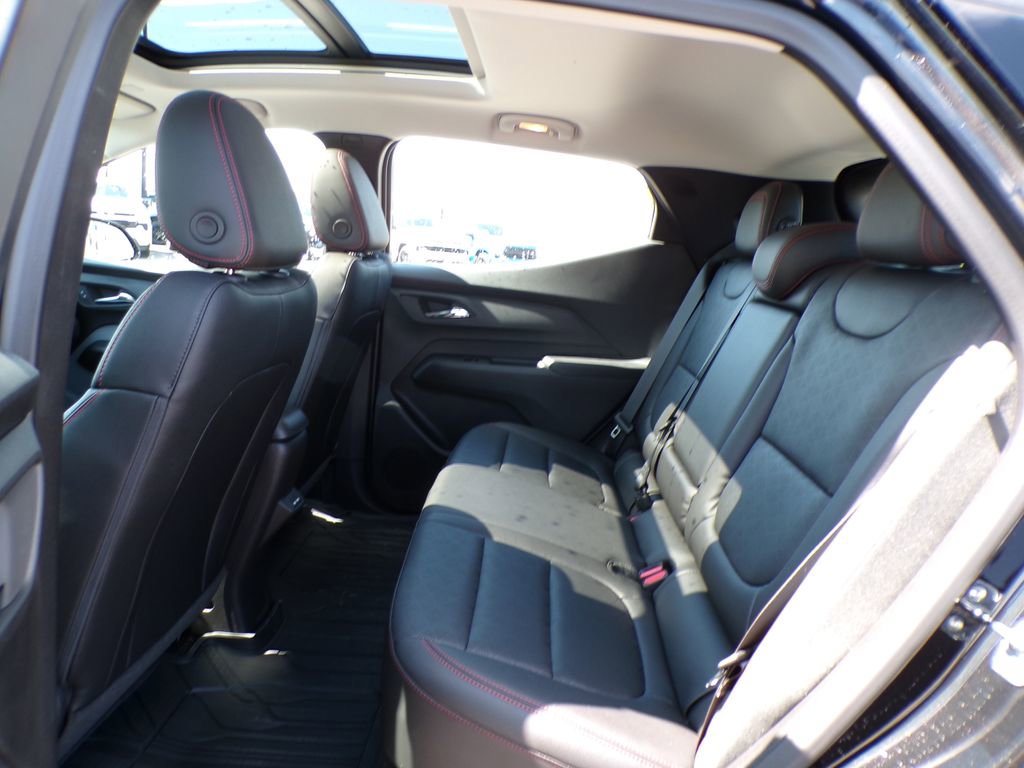 New 2027 Chevrolet Bolt RS w/ Technology Package FWD image 16
