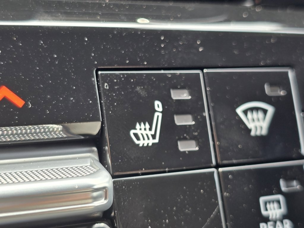 New 2025 Nissan Armada SL w/ Captain's Chari Seat Package image 4