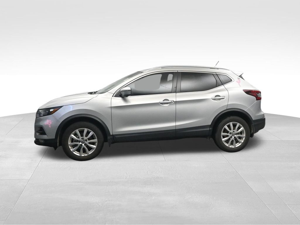 Used 2022 Nissan Rogue Sport SV w/ Technology Package FWD image 2