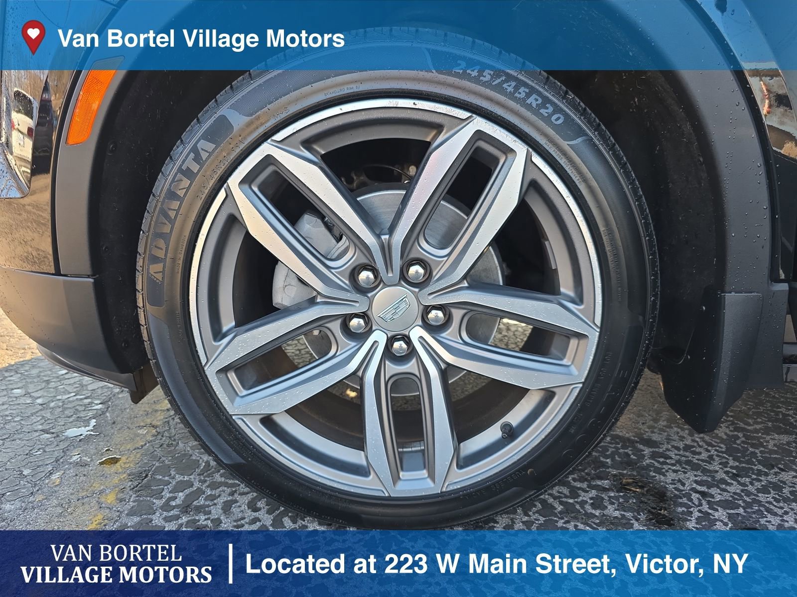 Used 2020 Cadillac XT4 Sport w/ Cold Weather Package image 29