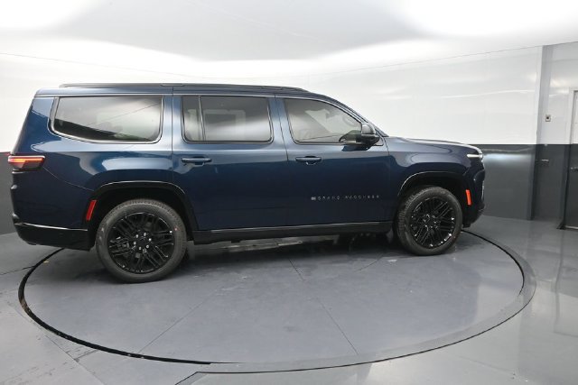 New 2026 Jeep Grand Wagoneer Limited AWD/4WD image 9