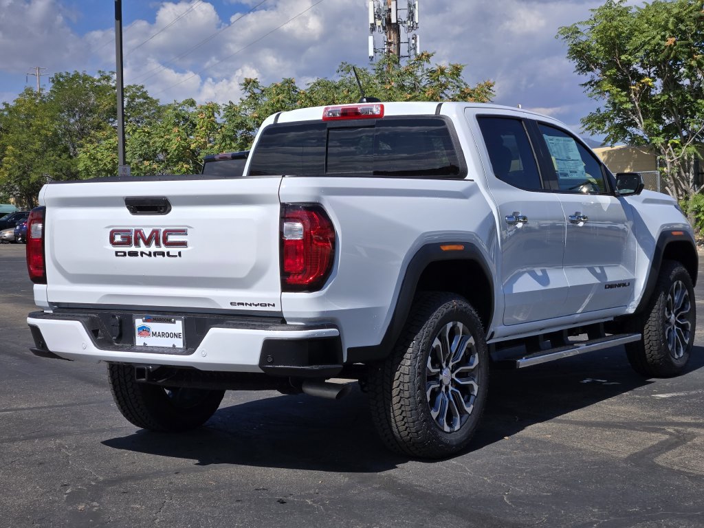 New 2026 GMC Canyon Denali w/ LPO, Black Badging Package AWD/4WD image 4