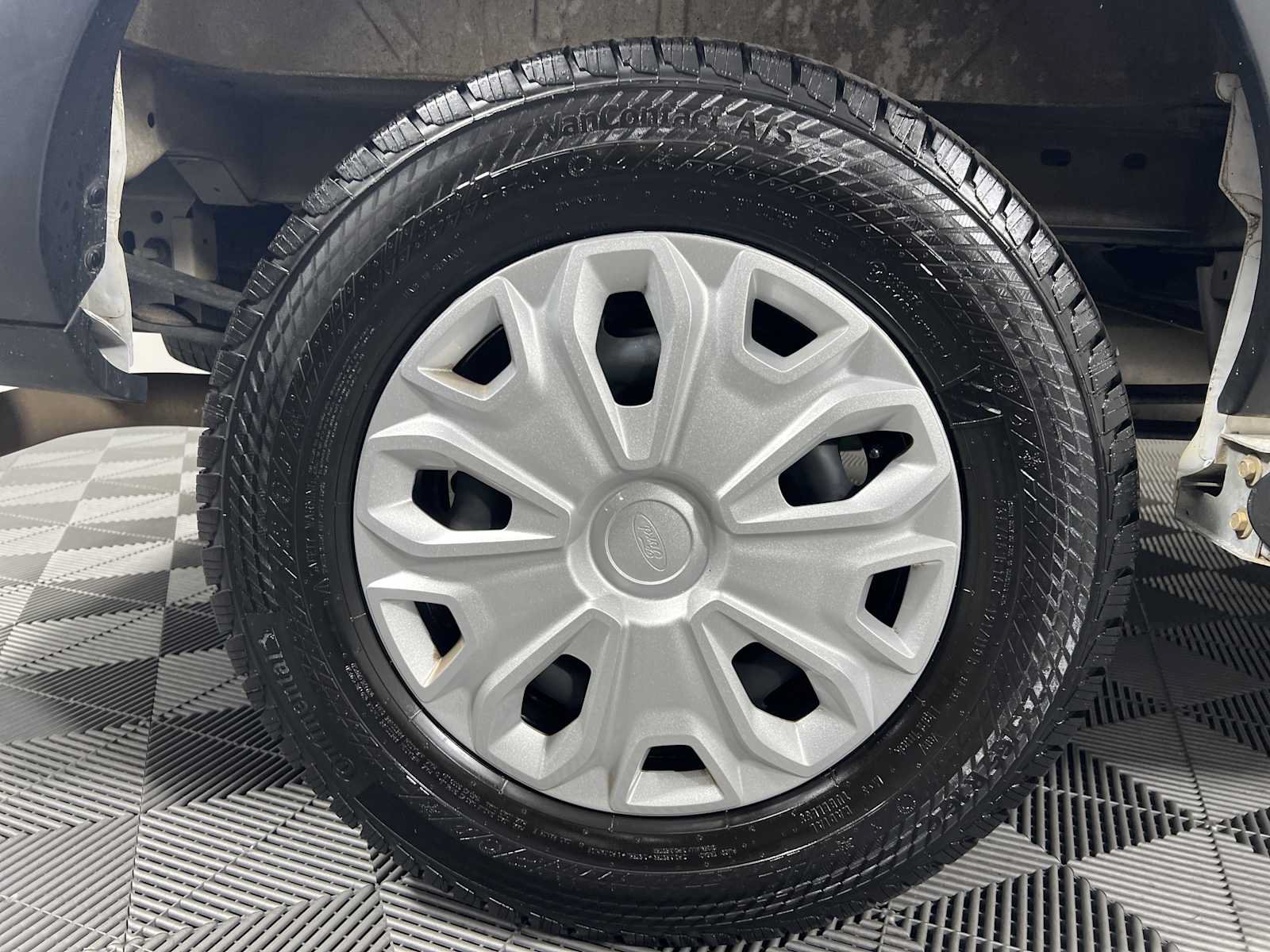Used 2025 Ford Transit 250 Low Roof w/ Exterior Upgrade Package RWD image 16