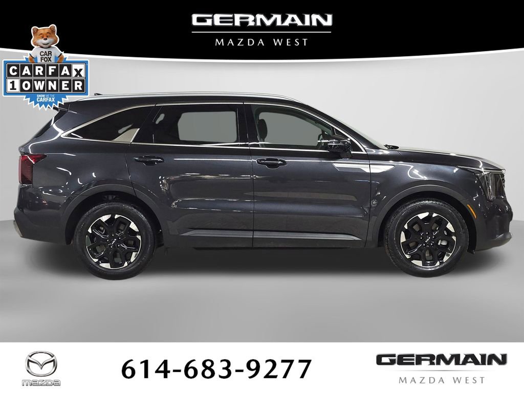 Used 2025 Kia Sorento S w/ Panoramic Sunroof Package image 8