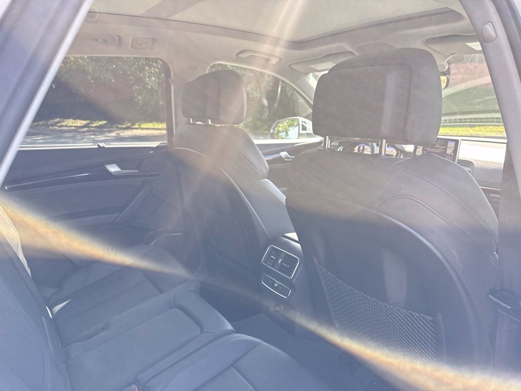 Used 2018 Audi Q5 2.0T Premium Plus w/ Premium Plus Package AWD/4WD image 19