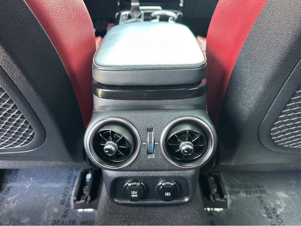 Used 2022 Kia Stinger GT-Line w/ Sun & Sound Package RWD image 17