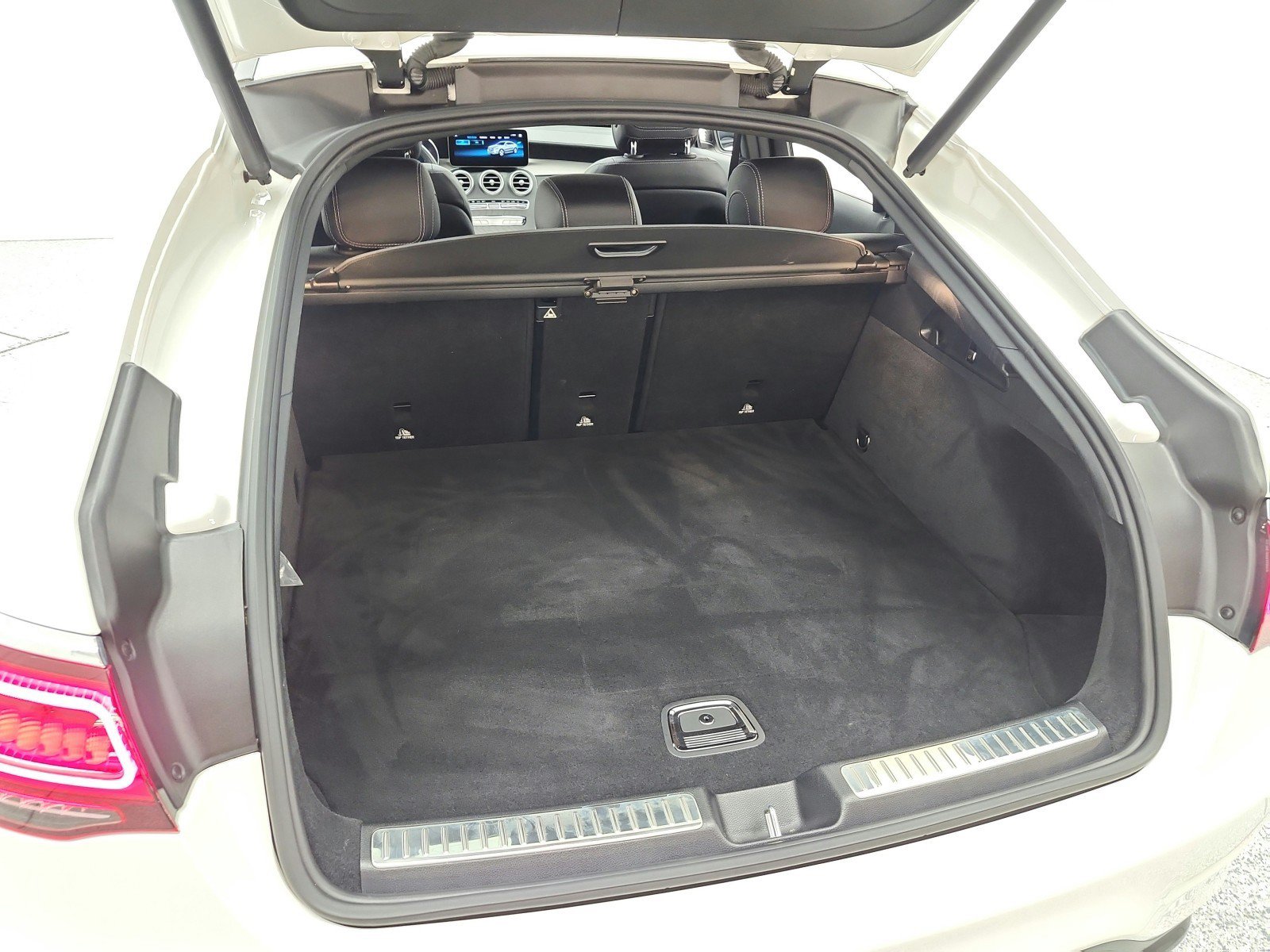 Certified 2023 Mercedes-Benz GLC 300 4MATIC Coupe image 22