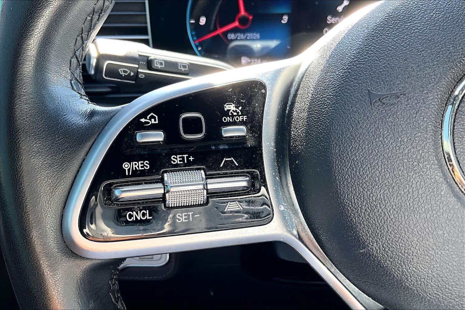 Used 2021 Mercedes-Benz GLE 450 4MATIC image 23