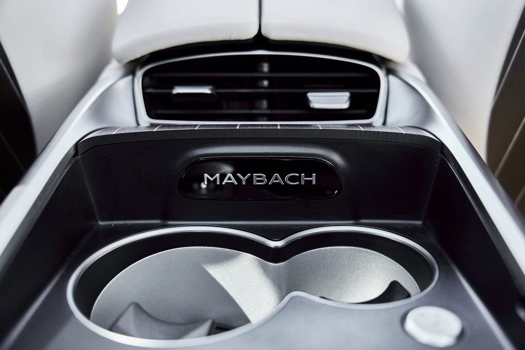 Used 2025 Mercedes-Benz Maybach EQS 680 4MATIC image 64