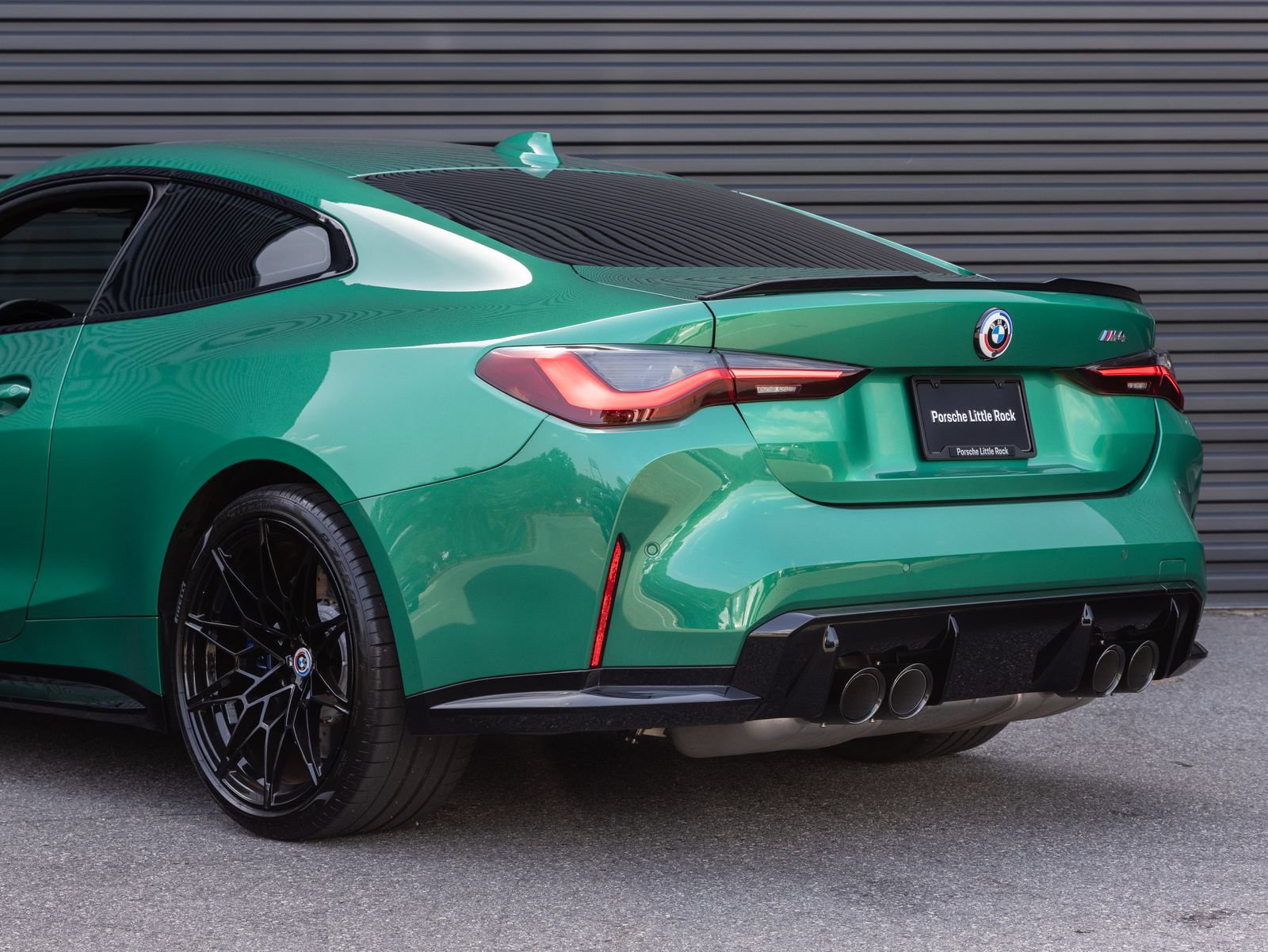 Used 2022 BMW M4 Coupe w/ Executive Package RWD image 9