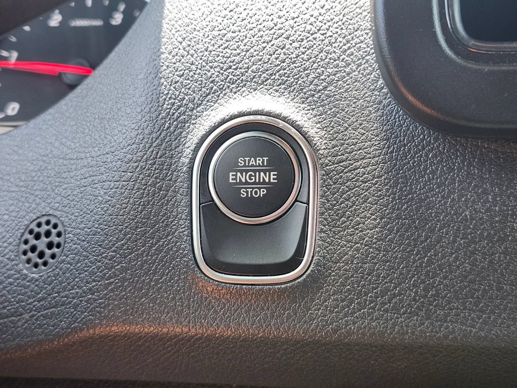 Used 2024 Mercedes-Benz Sprinter 2500 image 26