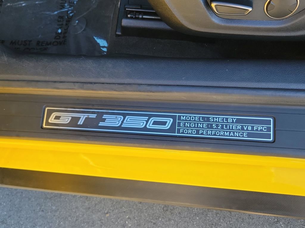 Used 2016 Ford Mustang Shelby GT350 w/ Technology Package image 6