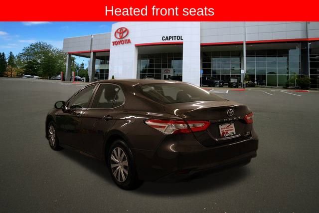 Used 2018 Toyota Camry LE image 5