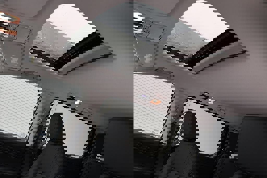 Used 2025 Honda Odyssey EX-L image 17