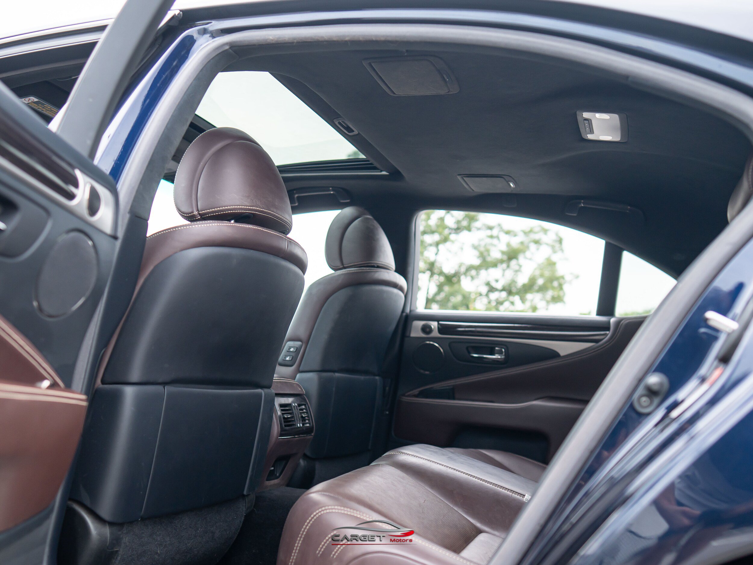 Used 2017 Lexus LS 460 RWD image 15