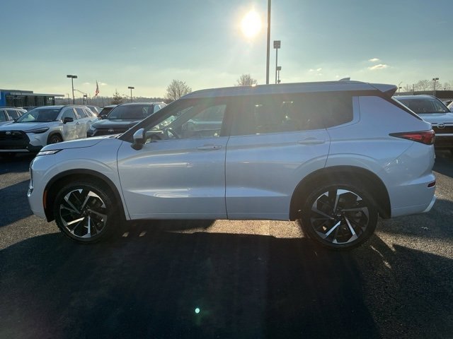 Used 2022 Mitsubishi Outlander SEL image 8