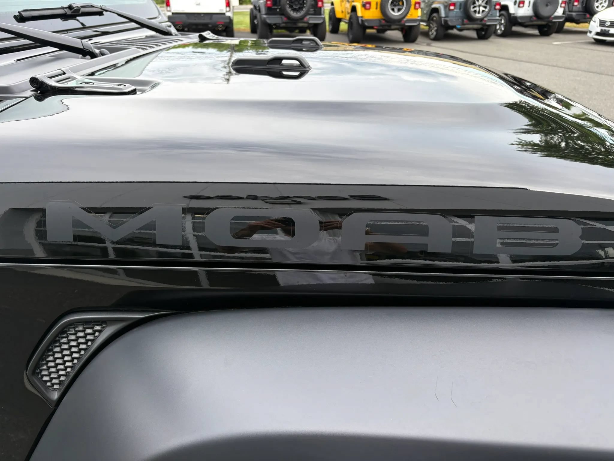 Used 2024 Jeep Wrangler Sport AWD/4WD image 3