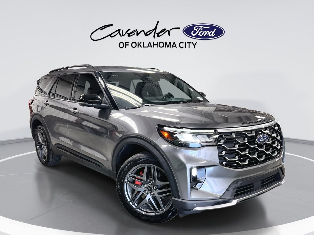 Used 2025 Ford Explorer ST-Line w/ ST-Line Street Pack
