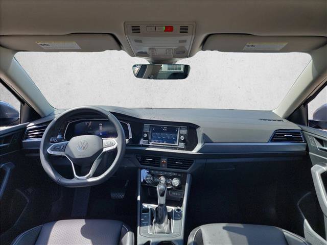 Used 2023 Volkswagen Jetta SE FWD image 14