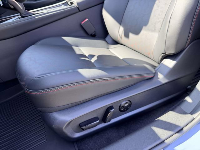 New 2026 Nissan Sentra SR w/ SR Premium Package FWD image 15