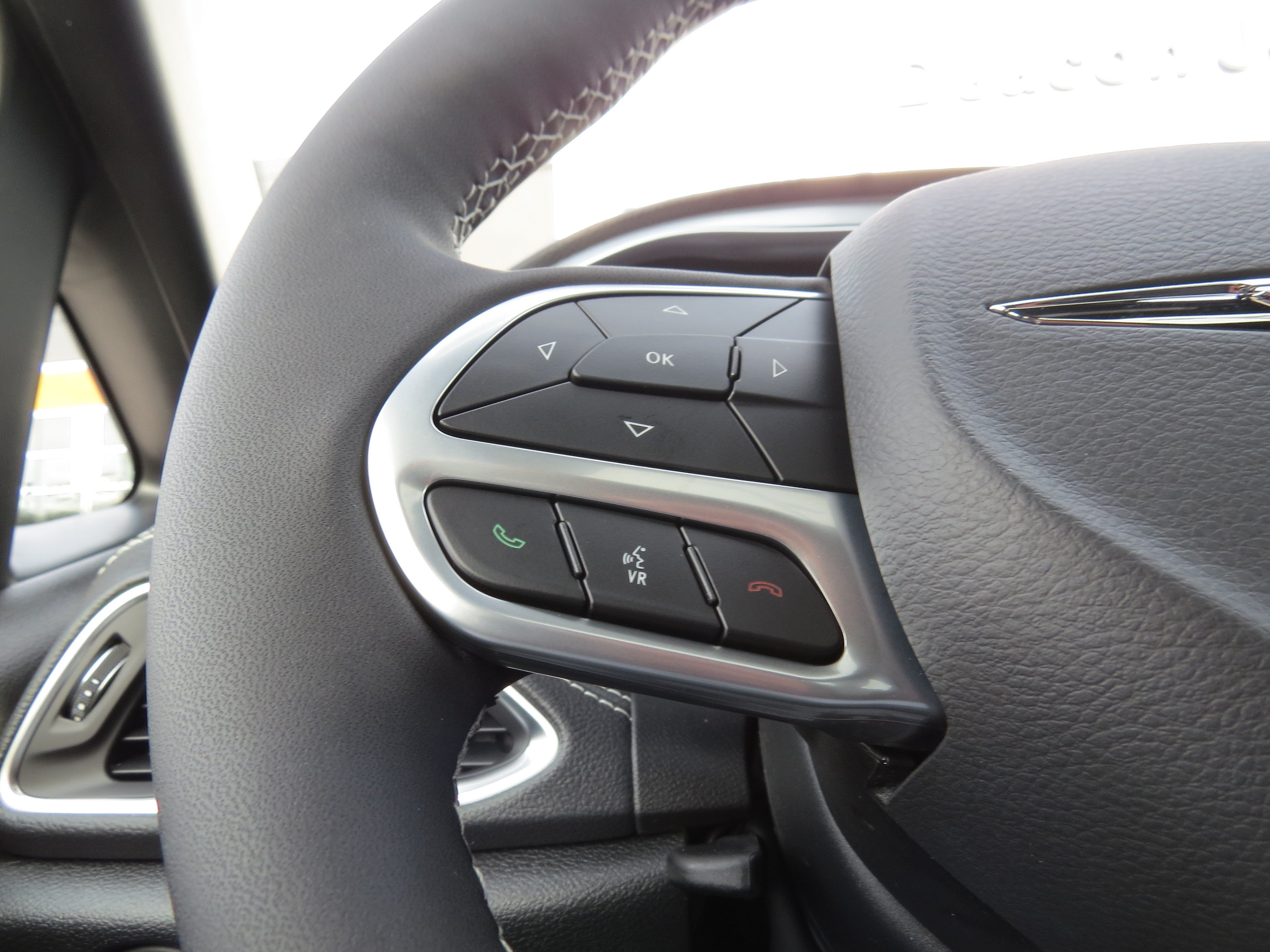 New 2026 Chrysler Pacifica Limited FWD image 22