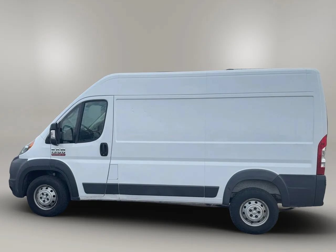 Used 2018 RAM ProMaster 1500 FWD image 3