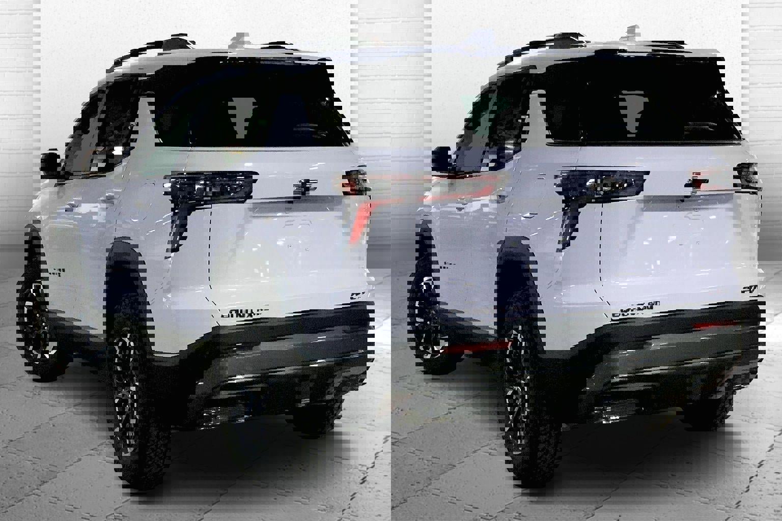 New 2026 Chevrolet Equinox ACTIV w/ Convenience Package III image 3