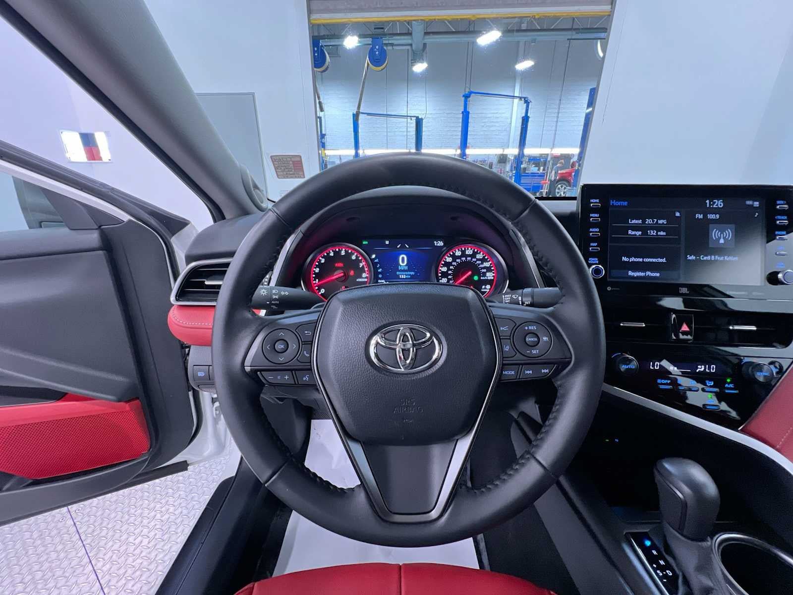 Used 2024 Toyota Camry XSE FWD image 15