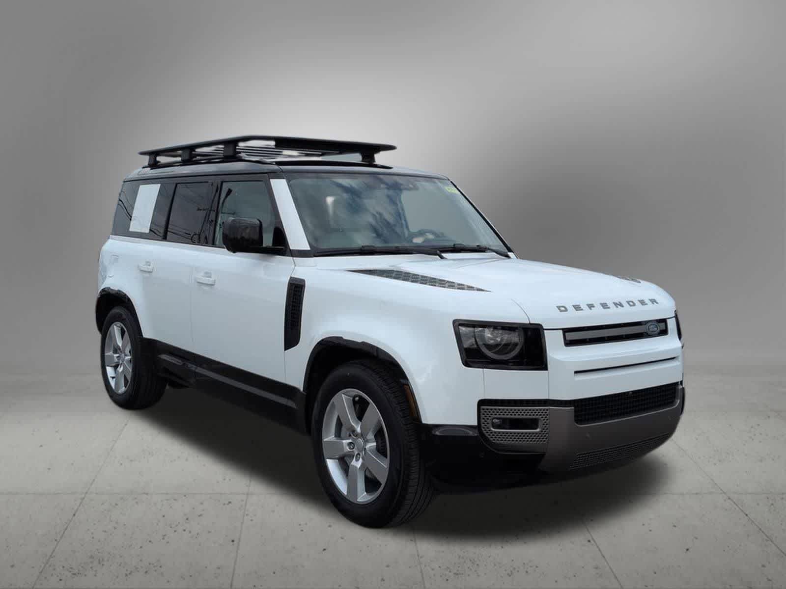 Certified 2025 Land Rover Defender 110 X-Dynamic SE image 8