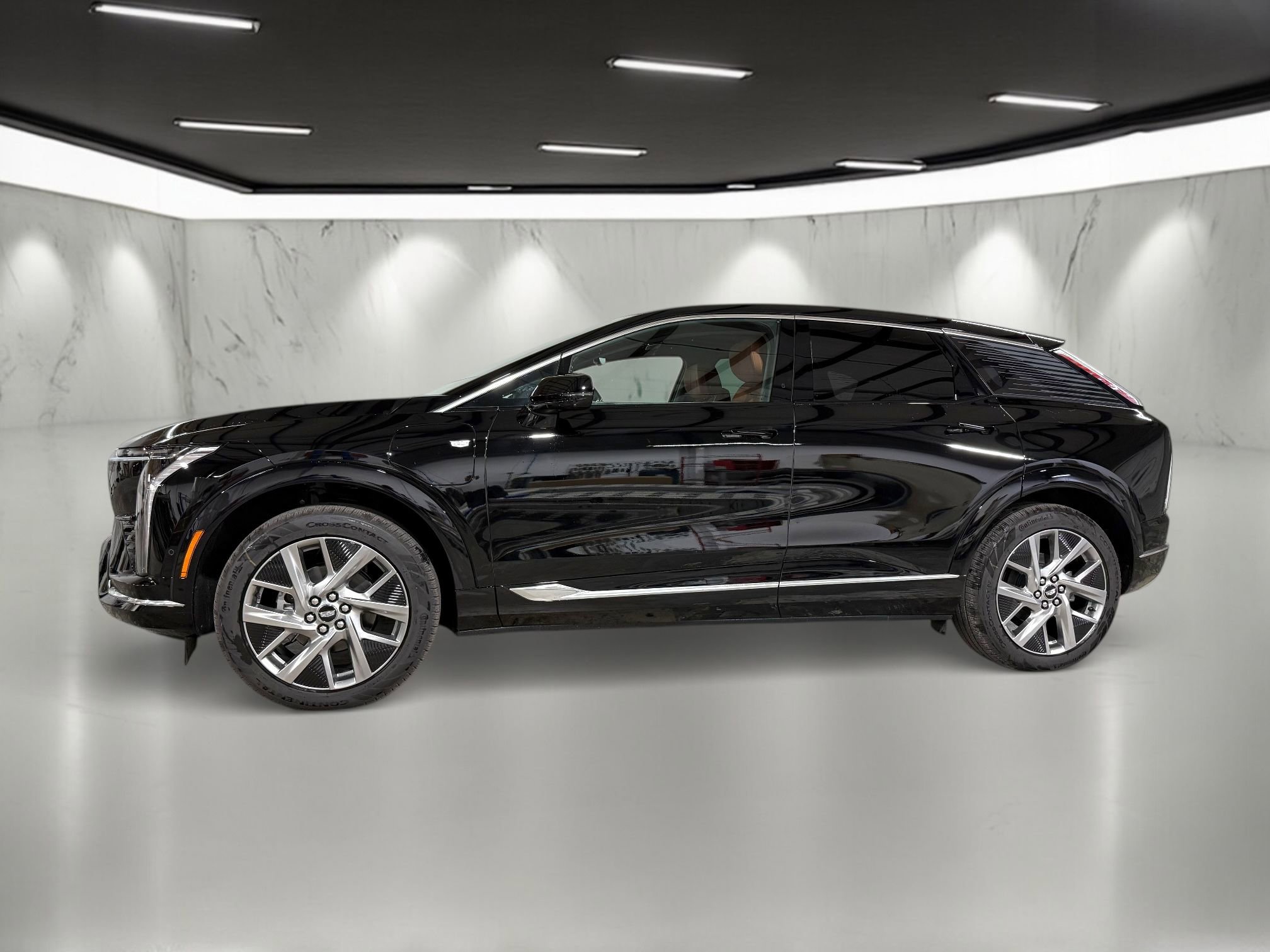 New 2026 Cadillac Optiq Luxury 2 image 2