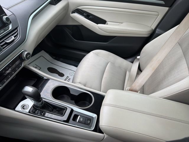 Used 2020 Nissan Altima 2.5 SV image 24